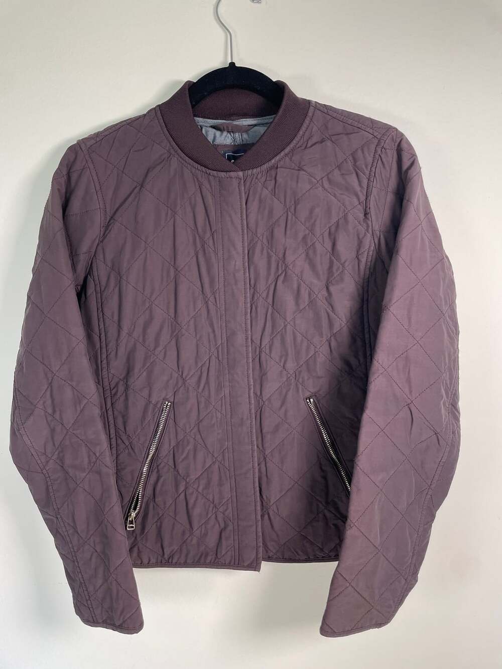 Gap Women's Raisin Quilted Bomber Jacket Sz M
